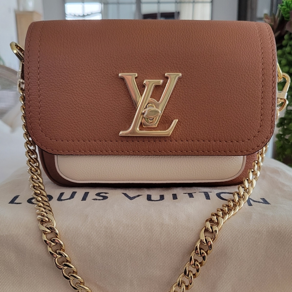 Louis Vuitton my lockme tender Chataigne